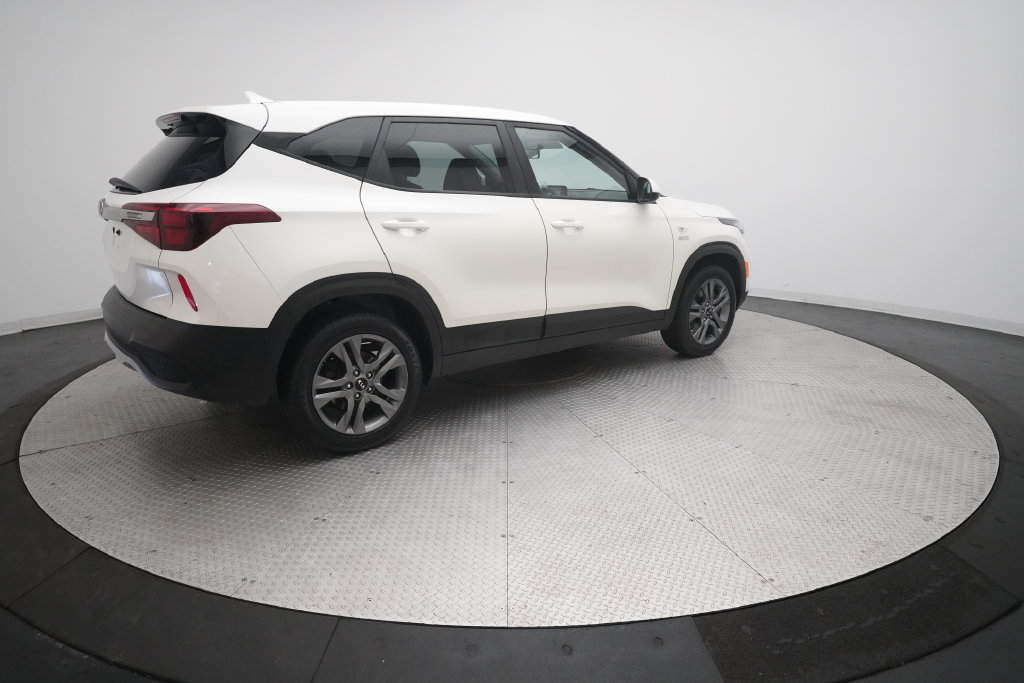 Used 2021 Kia Seltos LX AWD/4WD image 34