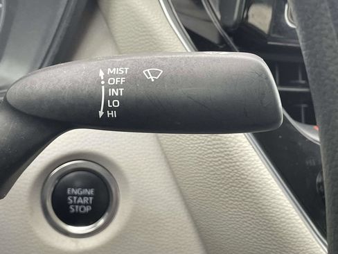 Used 2025 Toyota Corolla LE w/ Convenience Package FWD image 33