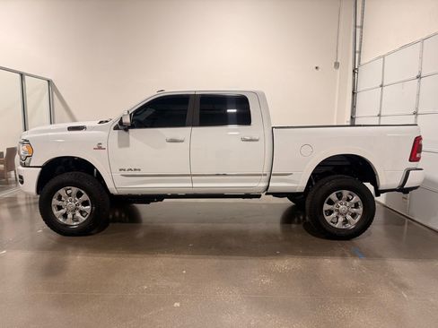 Used 2022 RAM 2500 Limited w/ Towing Technology Group image 8