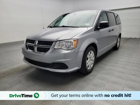 Used 2020 Dodge Grand Caravan SE image 1