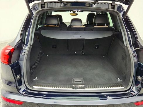 Used 2017 Porsche Cayenne S w/ Premium Package AWD/4WD image 22