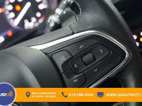 Used 2023 Buick Envision Essence image 21