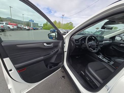 New 2025 Ford Escape Base w/ Class II Trailer Tow Package image 16