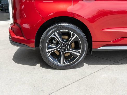 Used 2019 Ford Edge ST w/ Convenience Package AWD/4WD image 34