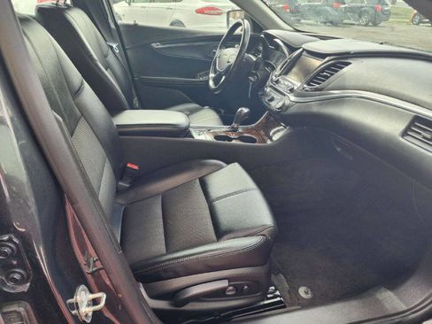 Used 2015 Chevrolet Impala LT image 10
