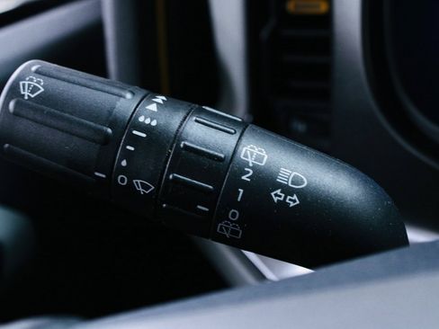 Used 2023 Ford Bronco Badlands image 12