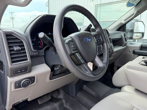 Used 2022 Ford F350 XL w/ Power Equipment Group AWD/4WD image 17