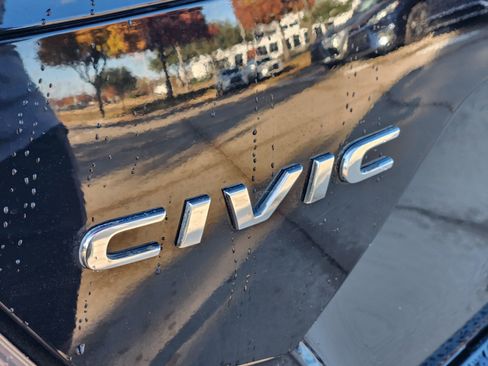 Used 2017 Honda Civic Touring image 13