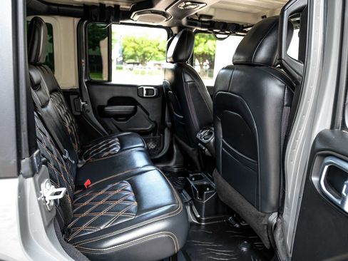 Used 2020 Jeep Wrangler Unlimited Sport S AWD/4WD image 38