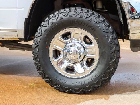 Used 2016 RAM 3500 Tradesman w/ Chrome Appearance Group AWD/4WD image 29
