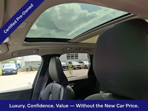 Certified 2024 Volvo XC60 B5 Plus w/ Climate Package AWD/4WD image 15