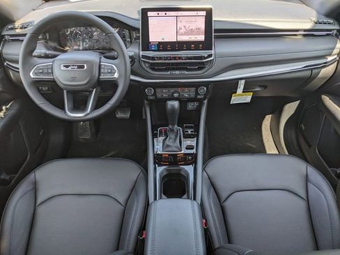 New 2025 Jeep Compass Limited w/ High Altitude Package image 14