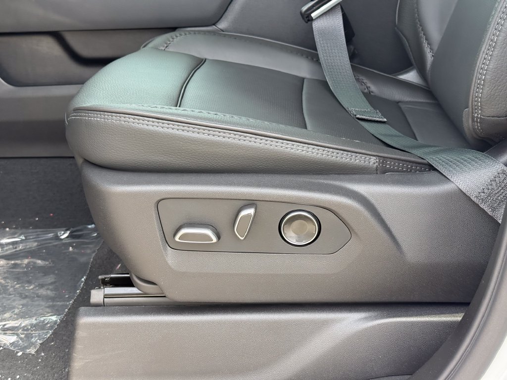 New 2026 GMC Sierra 2500 Denali AWD/4WD image 18