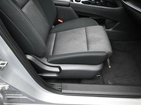 Used 2025 Nissan Rogue SV AWD/4WD image 35