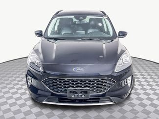 Used 2021 Ford Escape Titanium video 2