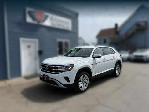 Used 2020 Volkswagen Atlas Cross Sport SE AWD/4WD image 8