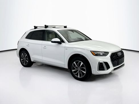 Used 2023 Audi Q5 2.0T Premium Plus w/ Premium Plus Package AWD/4WD image 3