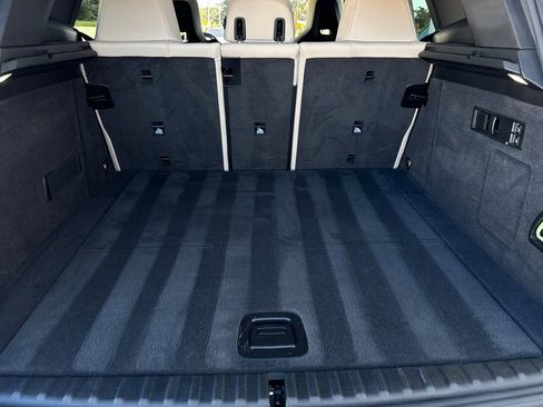 Used 2023 BMW iX xDrive50 image 16