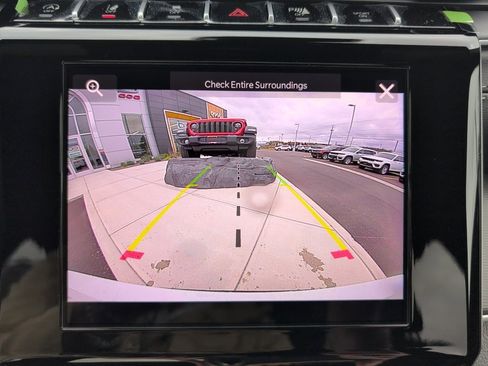 New 2025 Jeep Grand Cherokee L Laredo image 36