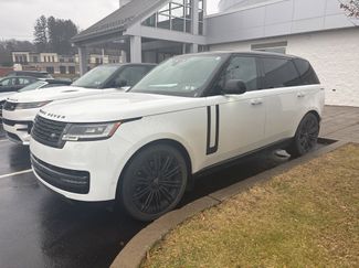 Used 2025 Land Rover Range Rover Long Wheelbase SE video 1