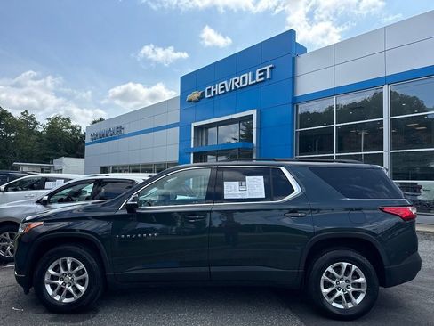 Used 2021 Chevrolet Traverse LT AWD/4WD image 8