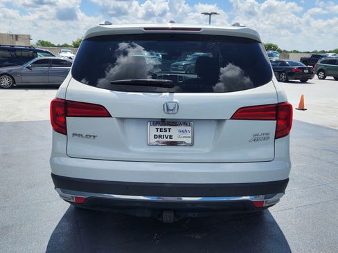 Used 2016 Honda Pilot Elite image 4