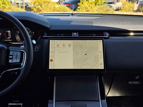 Used 2025 Land Rover Range Rover Velar Dynamic SE image 26