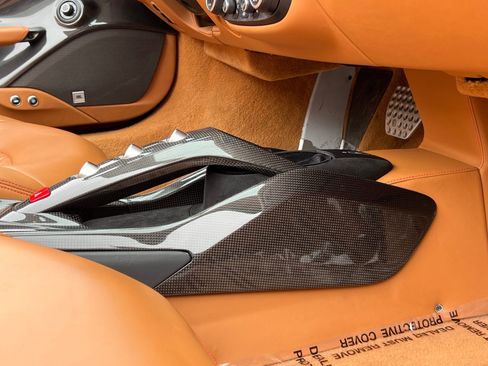 Used 2019 Ferrari 488 Spider Base image 43