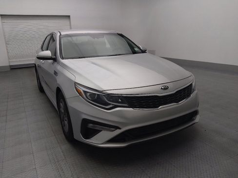 Used 2020 Kia Optima LX image 14