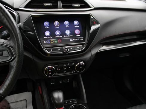 Used 2023 Chevrolet TrailBlazer RS w/ Sun and Liftgate Package FWD image 15