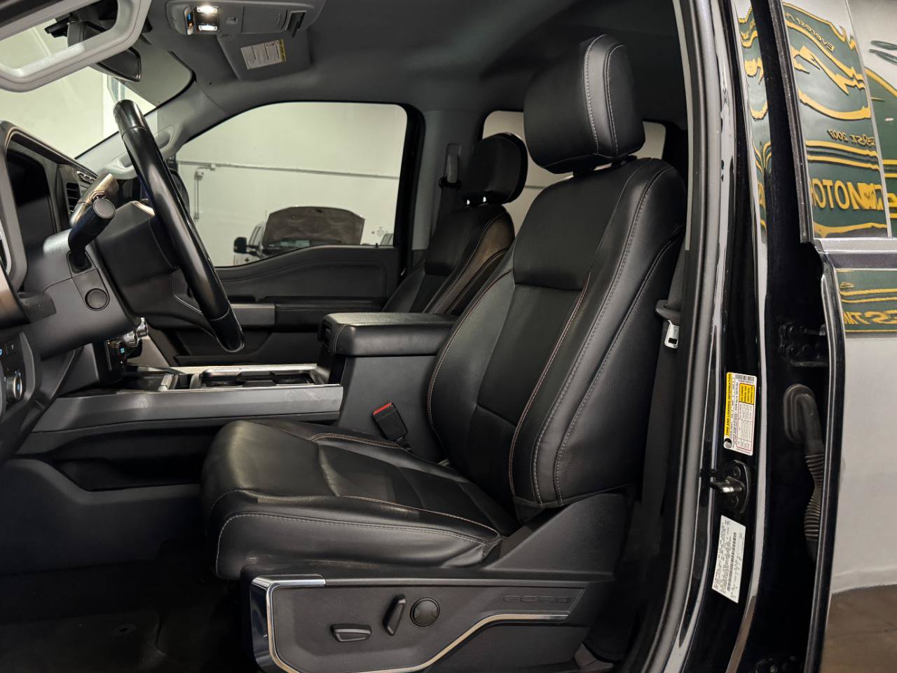 Used 2024 Ford F350 Lariat w/ FX4 Off-Road Package AWD/4WD image 6