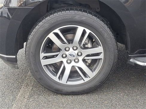 Used 2023 Ford Expedition Max Limited image 8