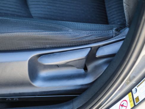 Certified 2019 Toyota Prius Prime Plus FWD image 19