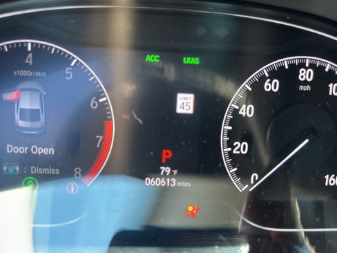 Used 2020 Honda Accord EX image 10