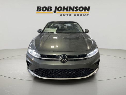 New 2026 Volkswagen Jetta SE image 3