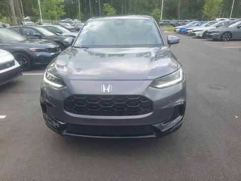 Used 2023 Honda HR-V EX-L image 2
