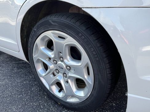 Used 2010 Ford Fusion SE image 11