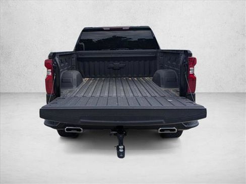 Used 2026 Chevrolet Silverado 1500 Custom Trail Boss w/ LPO, Dark Essentials Package AWD/4WD image 7