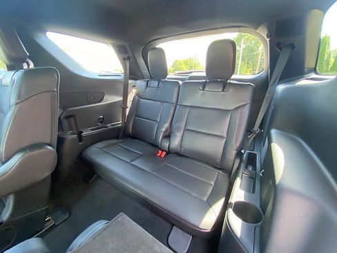 Certified 2025 Ford Explorer ST w/ Sun And Sound Package image 36