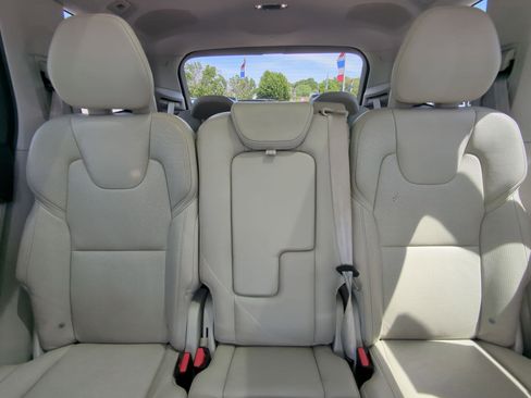 Used 2017 Volvo XC90 T8 Inscription w/ Vision Package AWD/4WD image 22