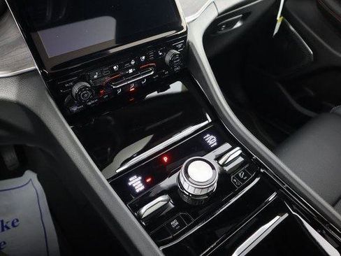 New 2025 Jeep Grand Cherokee Overland w/ Luxury Tech Group IV image 12