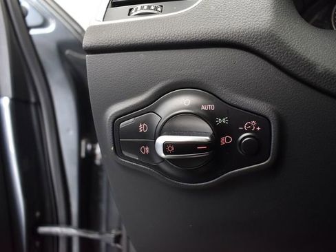 Used 2015 Audi Q5 2.0T Premium Plus w/ Technology Package AWD/4WD image 17