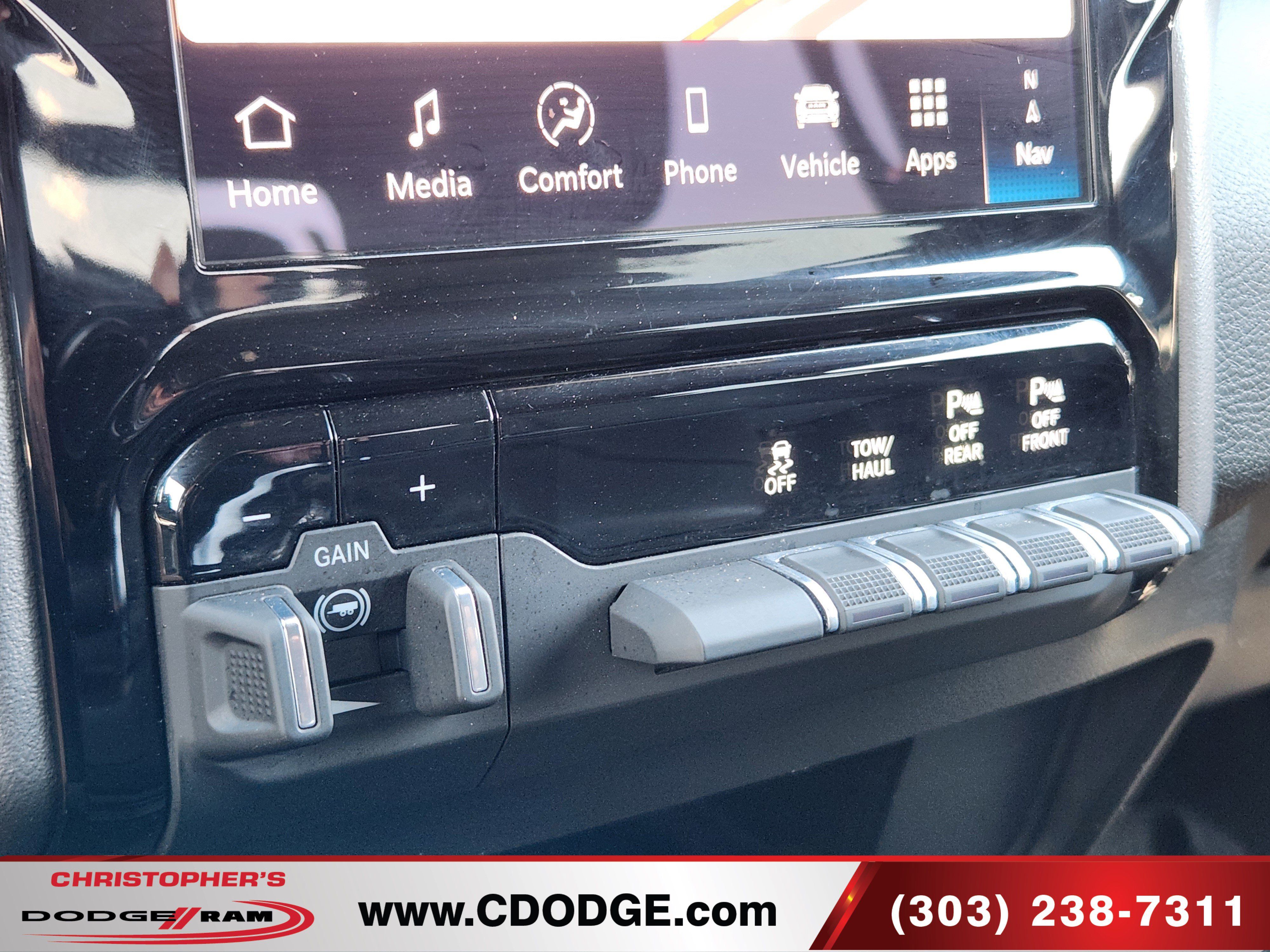 Used 2025 RAM 2500 Big Horn AWD/4WD image 26