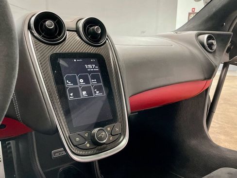 Used 2017 McLaren 570S RWD image 40