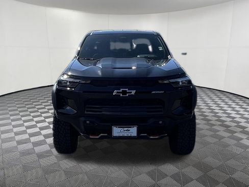 Used 2026 Chevrolet Colorado ZR2 w/ Technology Package AWD/4WD image 2