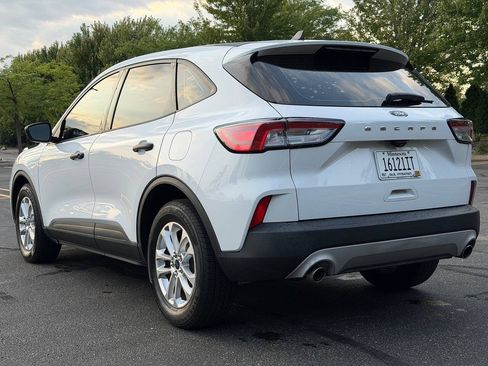 Used 2022 Ford Escape S FWD image 4