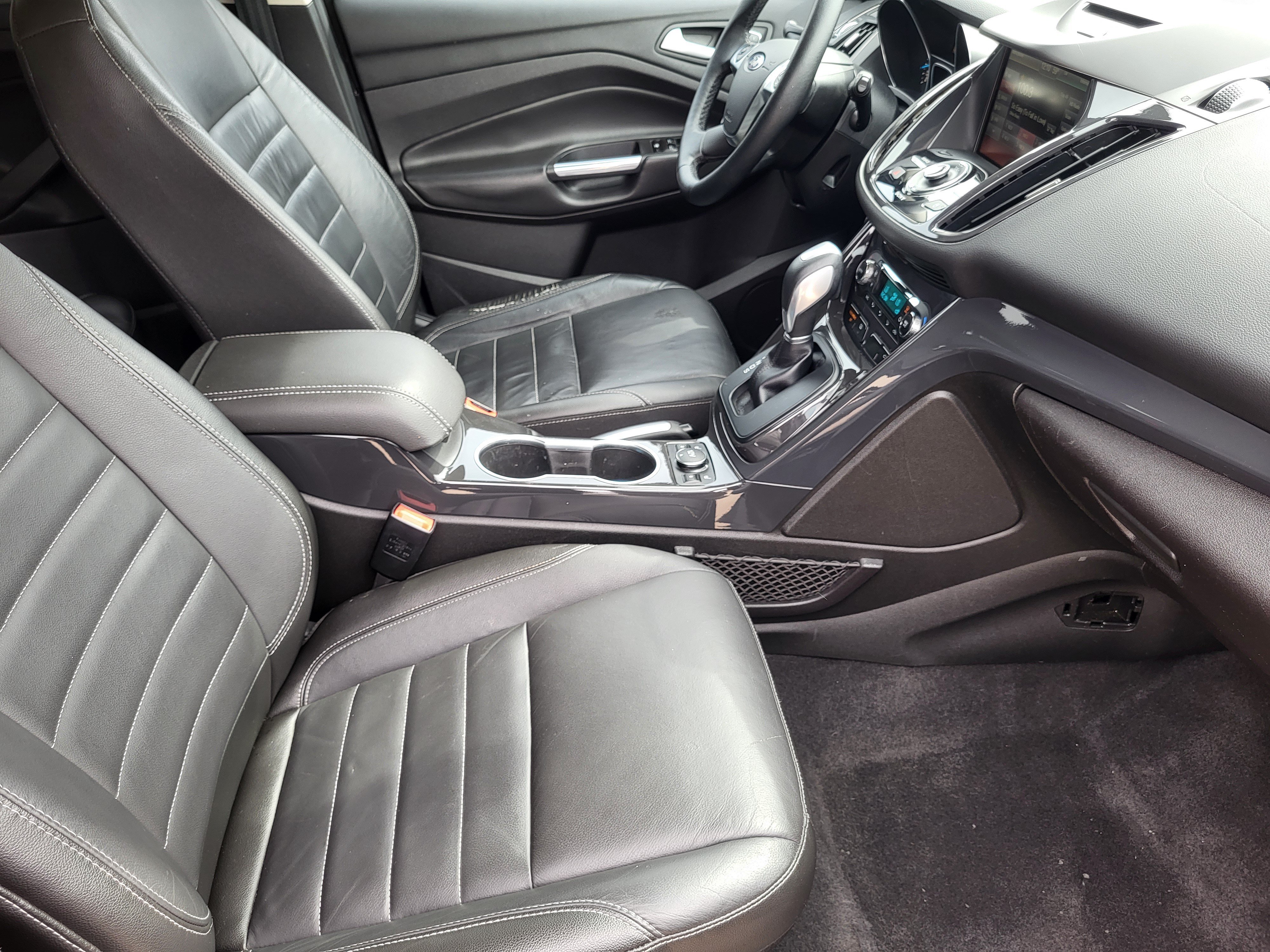 Used 2015 Ford Escape Titanium AWD/4WD image 11