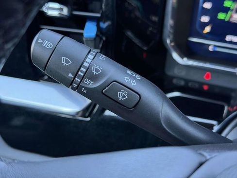 Used 2022 Chevrolet Silverado 1500 LT image 22