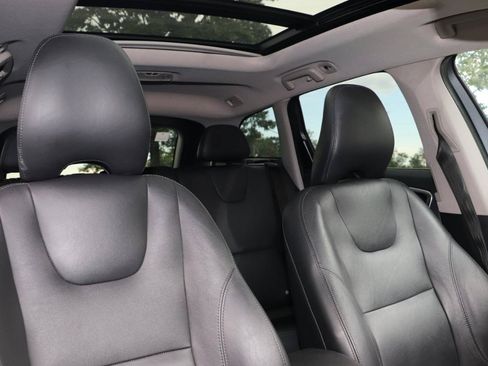 Used 2017 Volvo XC60 T5 Inscription w/ Advanced Package AWD/4WD image 38