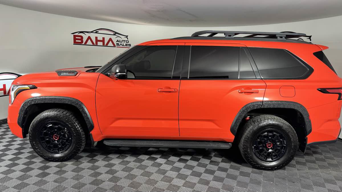 Used 2023 Toyota Sequoia TRD Pro AWD/4WD image 4
